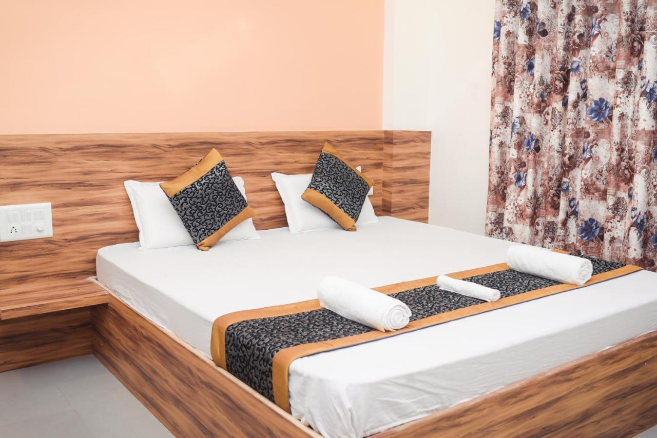 Lotus Hotel Nagaon Beach Alībāg Esterno foto